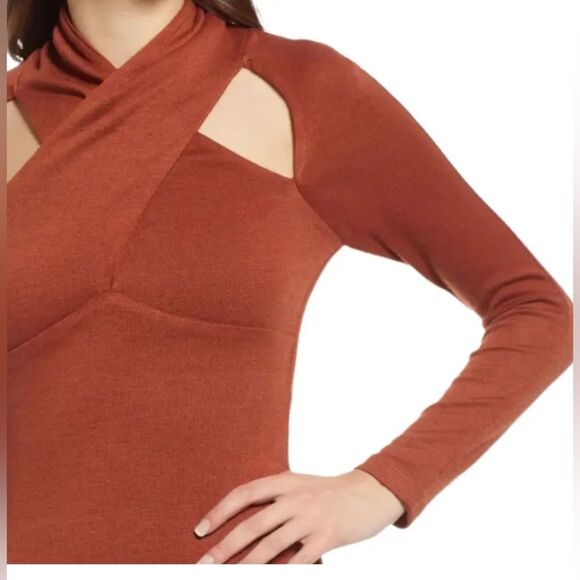 ASTR The Label Rosey Rust Wrap Neck Cutout Dress Long Sleeve Size XL Extra Large - Picture 3 of 15